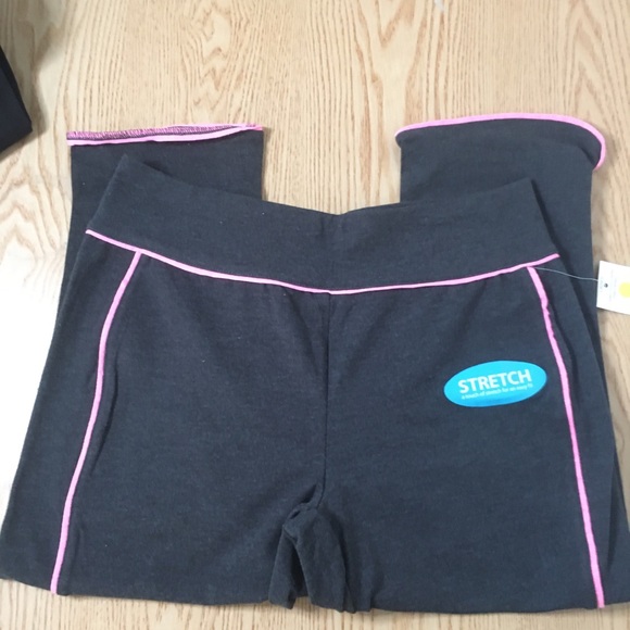 New Bundle of 2 Womens Stretchy Capri Leggings/Pants Gray/Black Size Small - Picture 7 of 7